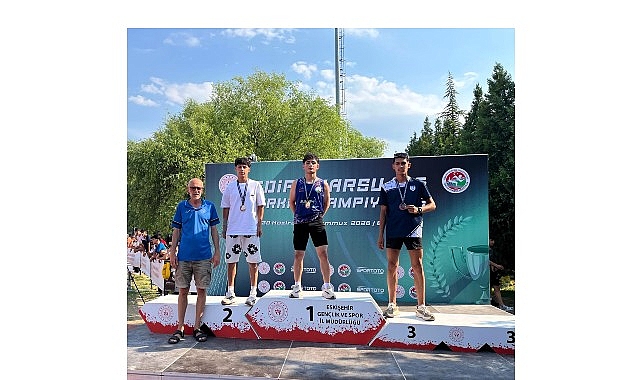 U16 Türkiye Atletizm Şampiyonası’nda Osmangazi Belediyespor’un Başarılarıyla Bursa Gurur Doyu