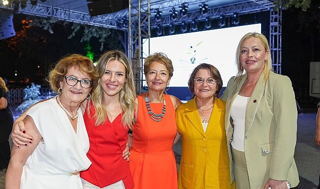Yerelden İktidara Söyleşisinde Kadın Belediye Başkanının Yerel Yönetim Deneyimleri