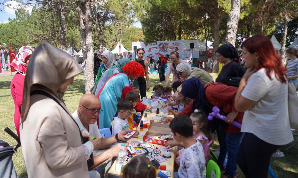 ALTIEYLÜL’DE KURTULUŞUN 103. YILINA ÖZEL COŞKULU PROGRAM