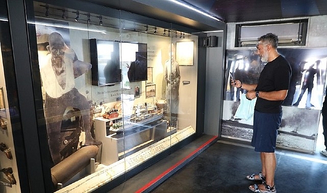 Çanakkale Savaşları Mobil Müzesi Menderes’te Ziyaretçi Akınına Uğradı
