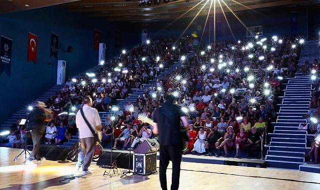 Didim’de Yaz Konserleri: Gece Yolcuları Sahne Aldı