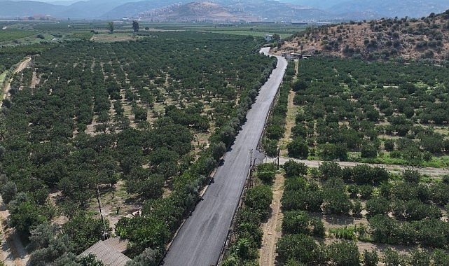 Efes Selçuk’ta TOKİ ve Zeytinköy Yollarında Yenileme Seferberliği Sürüyor