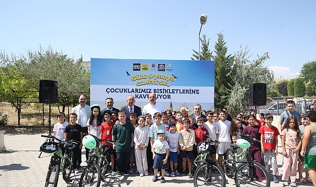 Güle Oynaya Camiye Gel Projesiyle 13 Bin 91 Çocuk Merkezde Bisikletle Buluştu