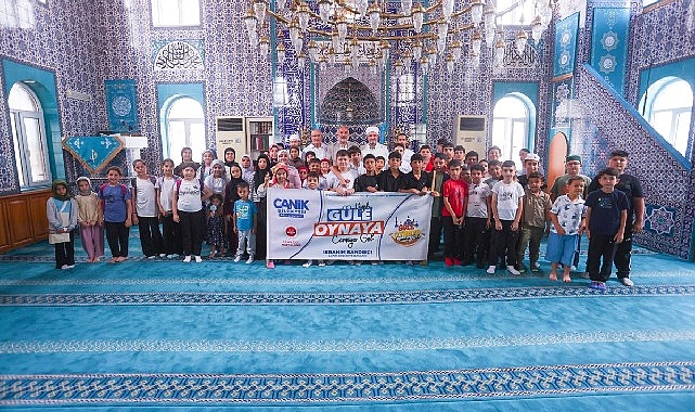 Haydi Güle Oynaya Camiye Gel: Hediyelerle Dolu Tören Bu Yılda da Sahnede