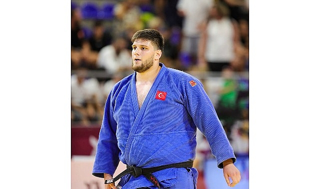 İbrahim Tataroğlu +100 Kiloda Akdeniz Altınına Ulaştı: Kağıtspor Gururu