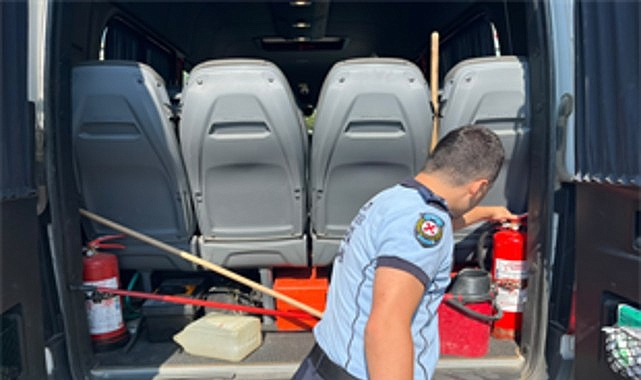 İzmir’de İşçi Servisleri Denetimlerinde Yangın Söndürme Cihazları ve Belgeler Ön Planda