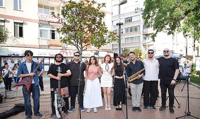 Kadıköy’ün Sokakları Seslerle Dolu: Gençlik Sanat Merkezi’nin Yaz Performansları