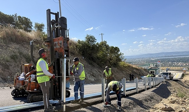 Kocaeli’de Otokorkuluk Projeleriyle Yol Güvenliğini Artırma Çalışmaları