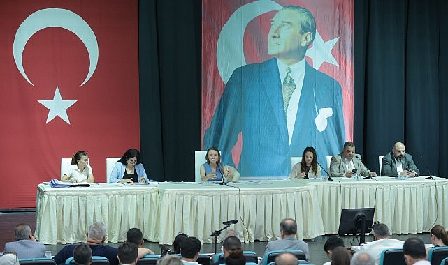 Konak Belediye Meclisi Ağustos Toplantısı: Yeni Park ve Bina, Kadın Dayanışması ile Sürdürülebilirlik Vurgusu