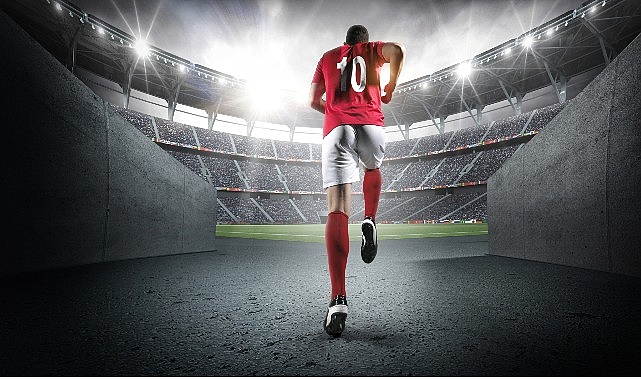 Küresel Futbol Endüstrisinin Dönüşümüne Yolculuk: Finansal Yoğunlaşma ve Takvim Baskısı