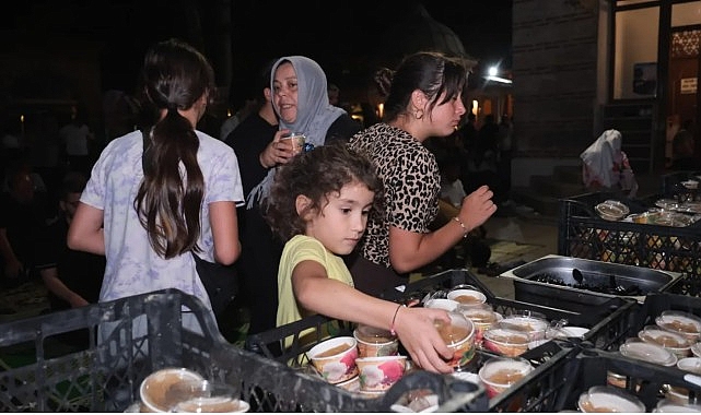 Mevlid Kandili’nde Helva Ikramı İnegöl’de Gelenek Halini Aldı