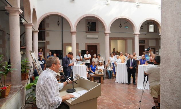Ayvalık’ın 140 Yıllık İktisadi Tarihi “Ayvalık Üretim ve Kent Tarihi” Kitabıyla Belgelendi