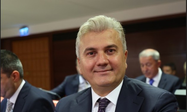 Mustafa Canbey’den AK Parti’nin 25. yılına özel mesaj: “Çeyrek asırlık hizmet destanı”