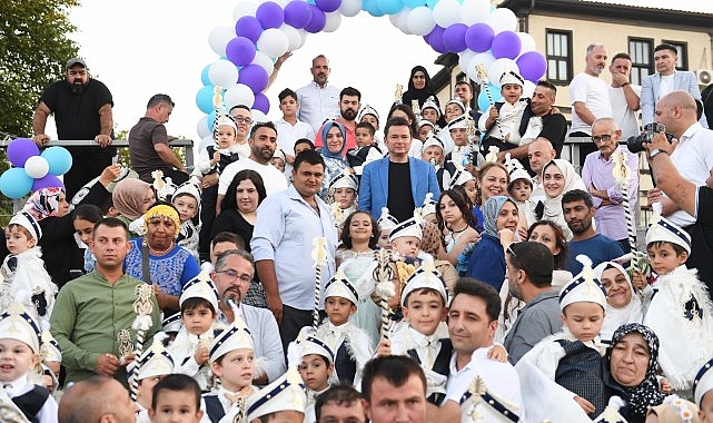 Osmangazi Belediyesi Geleneksel Sünnet Şöleniyle Yüzlerce Mutluluğu Bir Araya Getiriyor