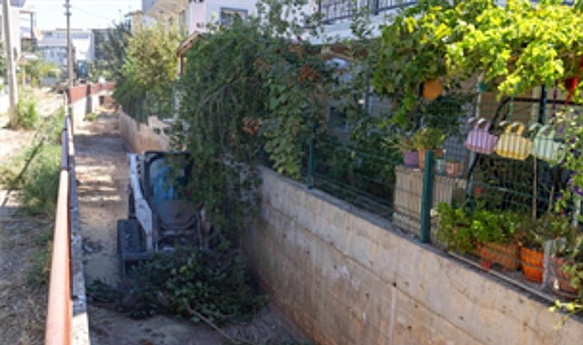 Seferihisar’dan Çeşme’ye Kıyı ve Dere Güvenliği İçin Taş Tahkimatı ve Yaya Korumaları