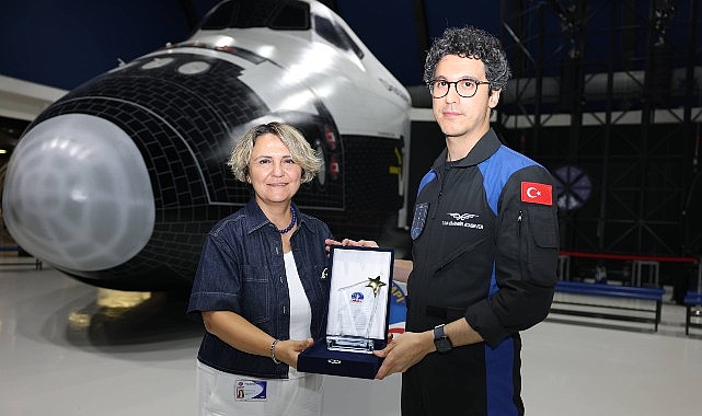 TUA Uzay Kaşifleriyle Gençler Türkiye’nin Geleceğine Yolculuk Yaptı