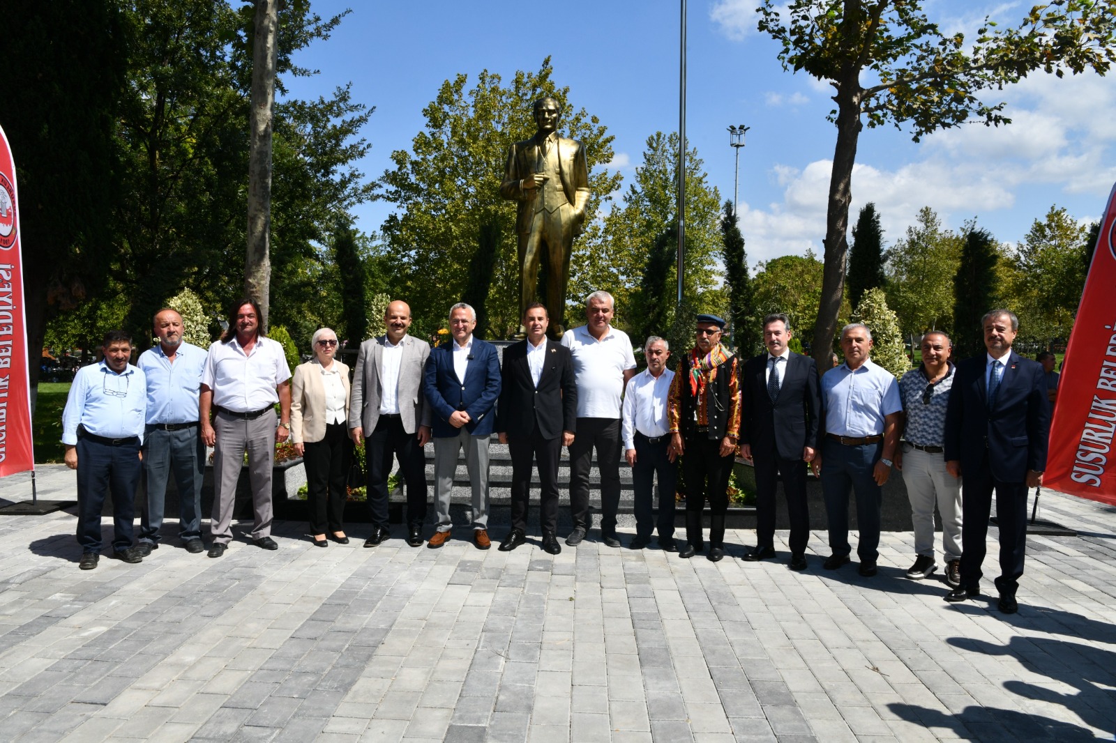 Susurluk Atatürk Parkı hizmete açıldı