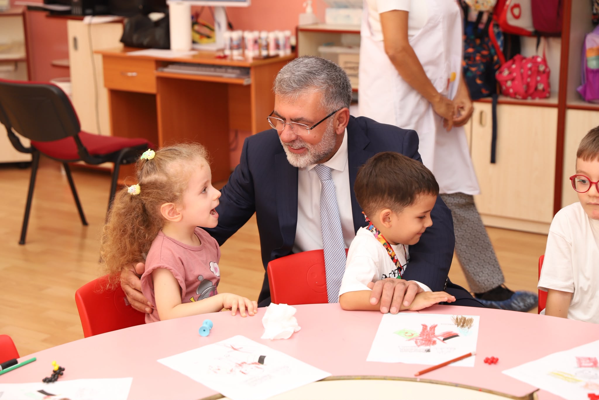 Kepsut’ta 1.593 Öğrencinin Kırtasiye İhtiyacı Karşılandı