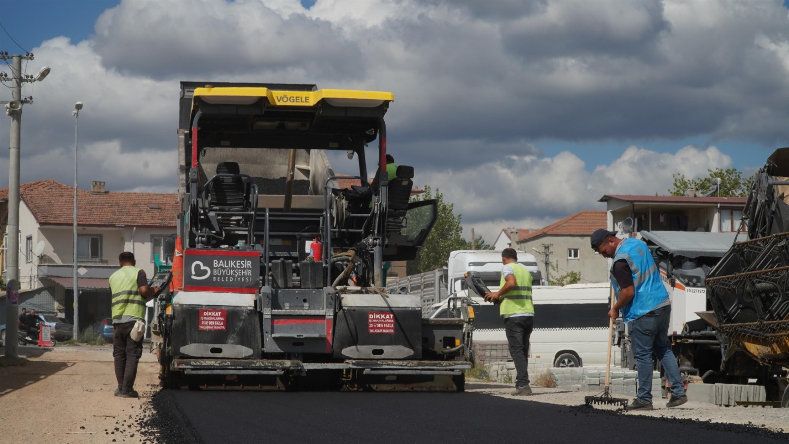 Büyükşehir İvrindi’nin Ulaşım Altyapısını Güçlendiriyor