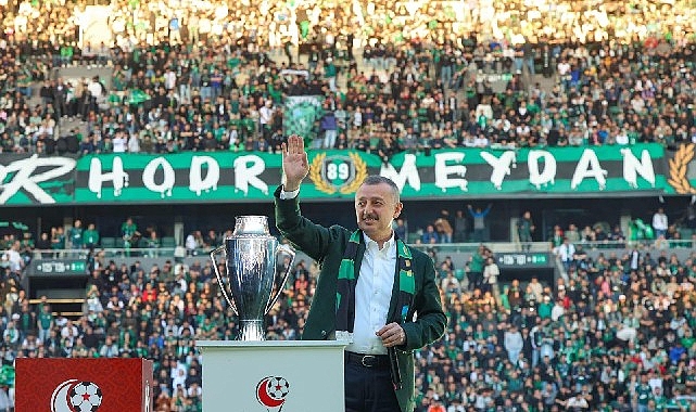 Kocaeli Büyükşehir’den İki Şampiyonluk İçin Kutlama Mesajı