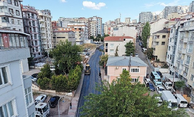 Maltepe Belediyesi’nden Zümrütevler’de Asfalt Yenileme Çalışması
