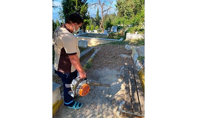 Kocaeli’de Mezarlıklarda Bakım ve Temizlik Çalışmaları Başladı