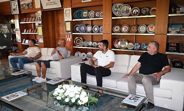 Kemer Su Sporları Derneği’nden Başkan Topaloğlu’na Ziyaret