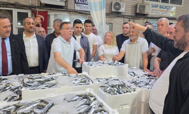 Bandırma’da Balıkçılık Sezonu Dualarla Açıldı: İlk Bereket Tezgahlara Yansıdı