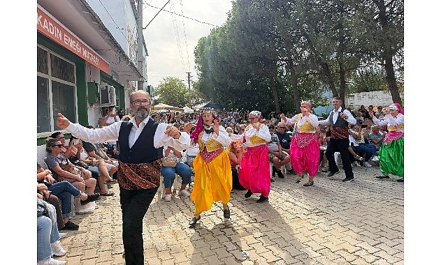Seferihisar’da 9. Ata Ekmeği ve Armola Şenliği Düzenlendi