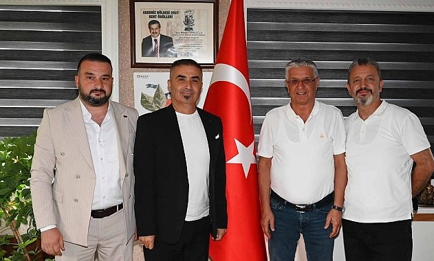 Kemer Final Okulları yönetiminden Başkan Topaloğlu’na ziyaret