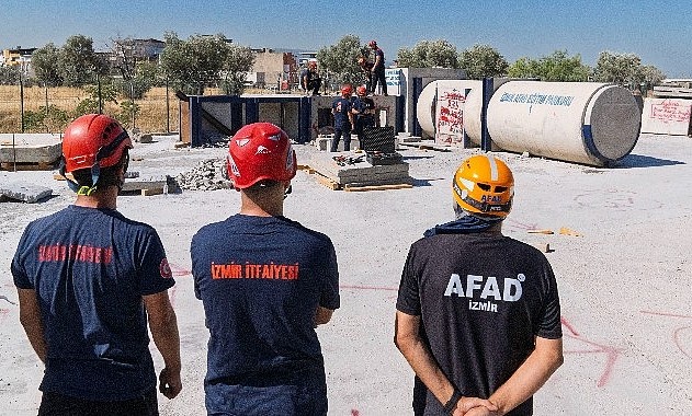 İzmir İtfaiyesi’nde ağır arama kurtarma akreditasyon süreci başladı