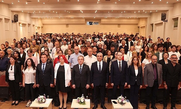 Dokuz Eylül Üniversitesi’nde 2026-2027 Akademik Yılı Törenlerle Başladı