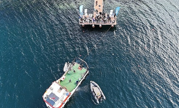 İzmit Körfezi’nde dip çamuru yapay resiflere dönüştürülerek denize bırakıldı