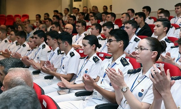 İzmir’de 6. Global Maritime Congress Başladı: Denizcilikte Dönüşüm Konuşuluyor