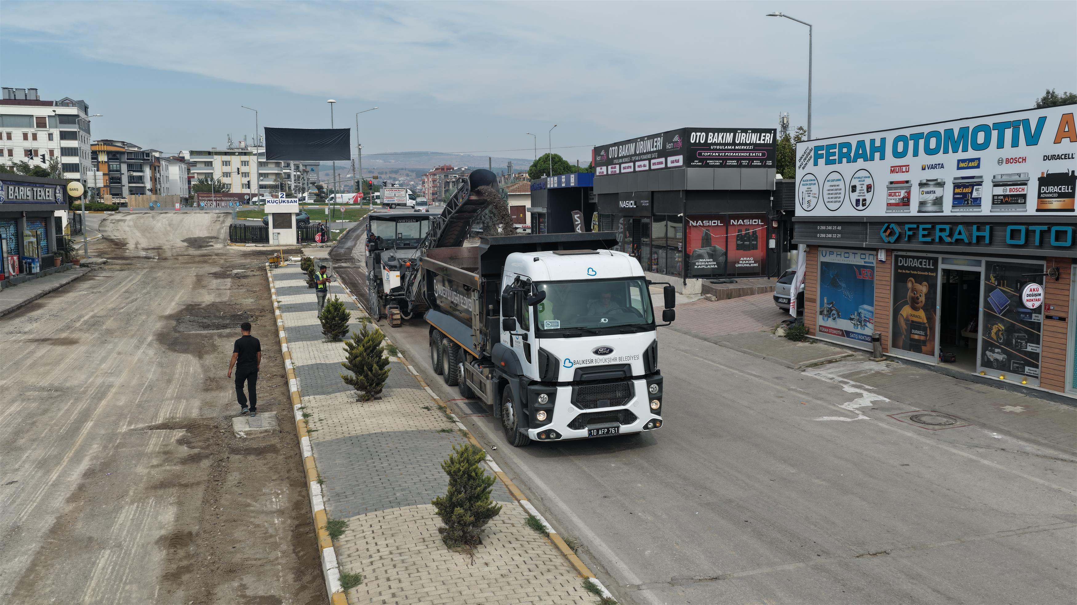 Büyükşehir, KÜÇÜKSAN’ın yollarını yeniledi