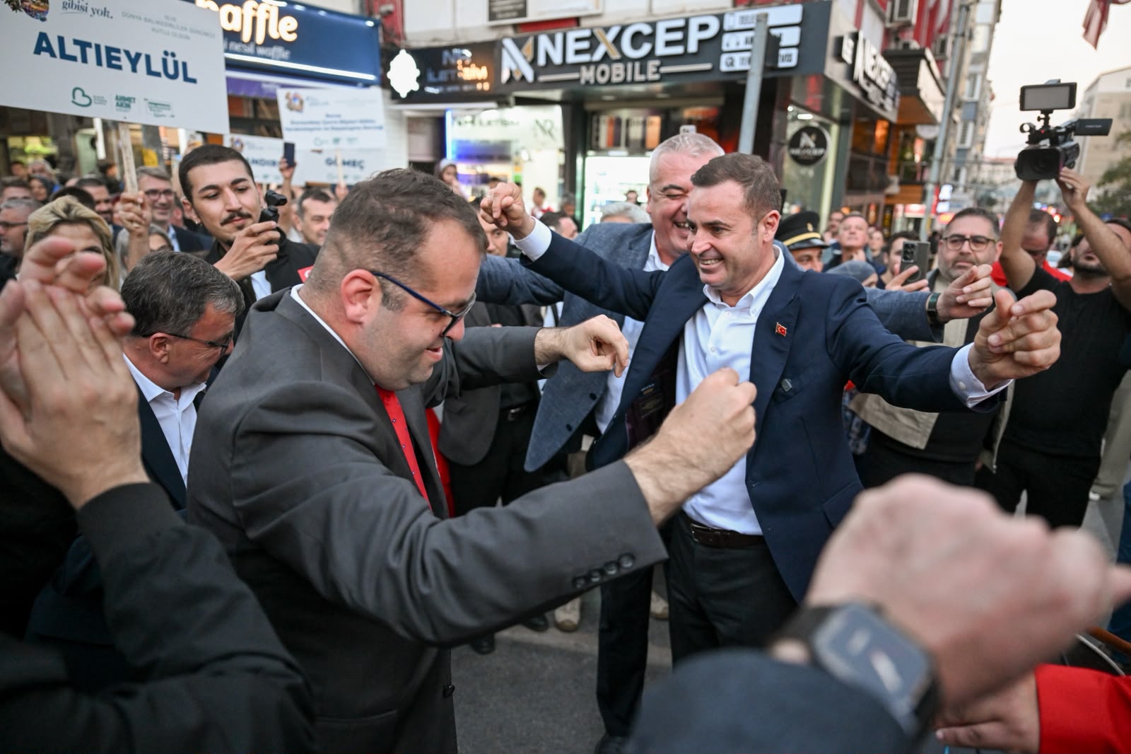 Dünya Balıkesirliler Günü Coşkuyla Kutlandı