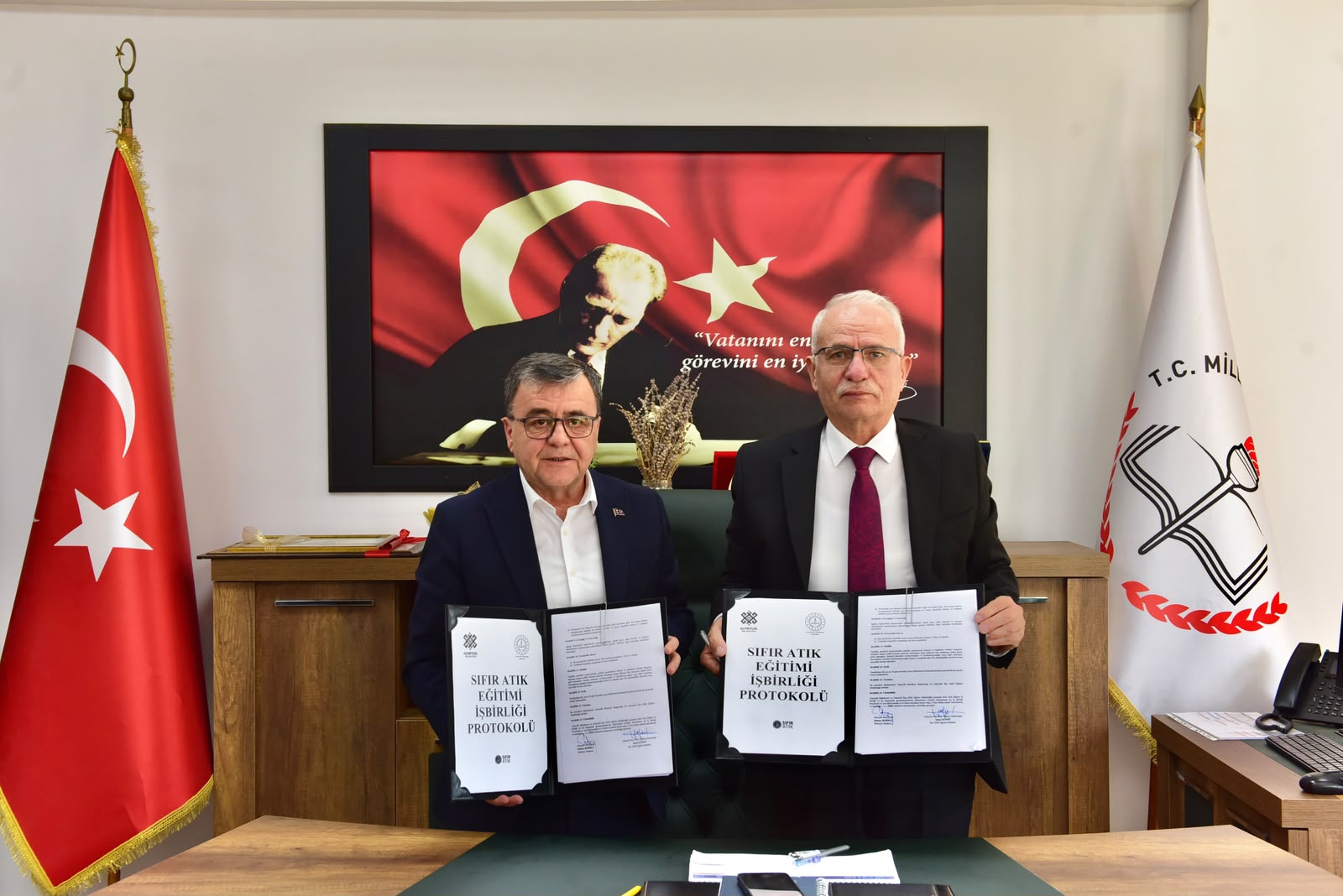 ALTIEYLÜL’DE SIFIR ATIK İÇİN EĞİTİM İŞ BİRLİĞİ PROTOKOLÜ İMZALANDI