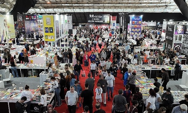 16. Antalya Kitap Fuarı İkinci Gününde Yoğun İlgi Gördü