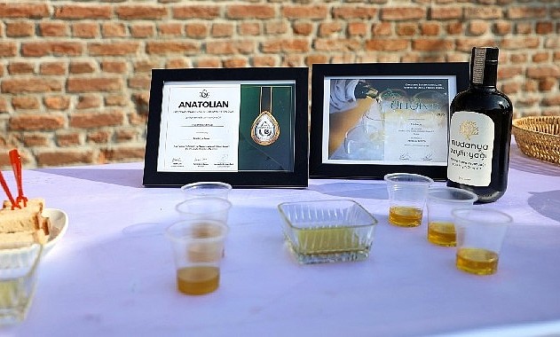 Mudanya’nın ödüllü zeytinyağı Çepni İmece Fabrikası’nda tanıtıldı