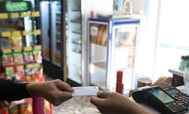 İzmir Büyükşehir Belediyesi’nden Emeklilere 4 Bin Lira Destek Ödemesi