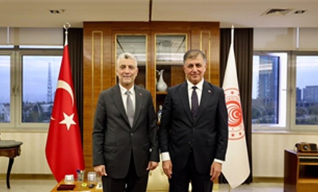 Başkan Tugay ve Bakan Bolat’tan İzmir’in Ticari Potansiyeli İçin İstişare