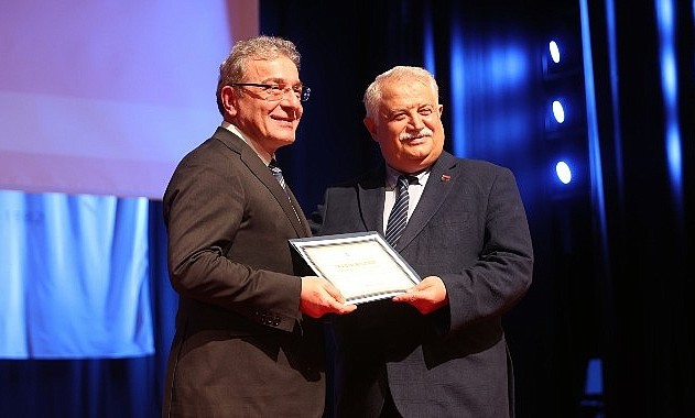 DEÜ’de “Akademik Sorumluluk ve Saygınlık” Konferansı Düzenlendi