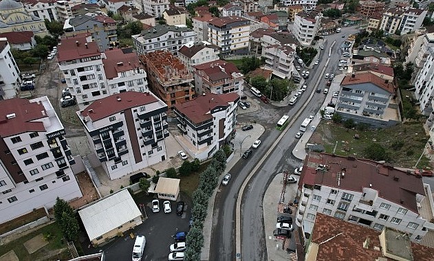 Çayırova’da Uğur Mumcu Caddesi yenilenerek modern görünüme kavuştu