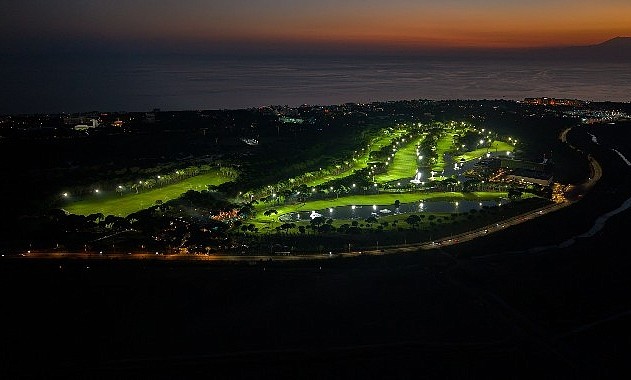 Gloria Golf Club, After Dark Floodlight Etkinliğiyle Gece Golfünü Başlattı