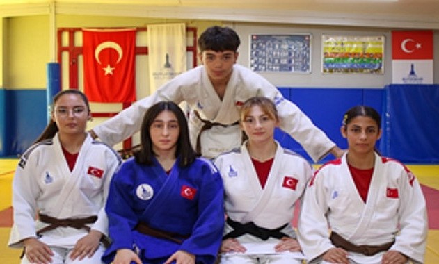 İzmirli Genç Judocuların Hedefi Olimpiyat Madalyası