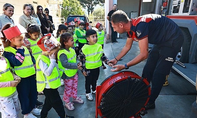 Efes Selçuklu Çocuklardan İtfaiye Haftası’na Anlamlı Ziyaret