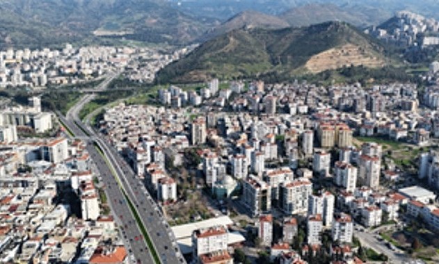 İzmir’de ulaşım projesi: Girne ve Nazım Hikmet bulvarları üst geçitle birleşiyor